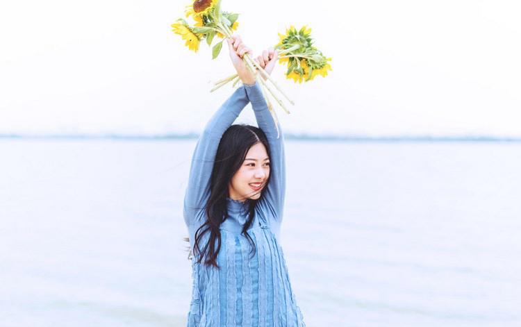 欲女自述：深爱的男上司把我拉进浴缸