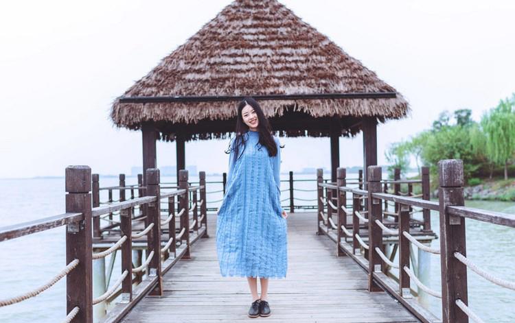 男女爽插图又色又黄动态图片 新娘走错房