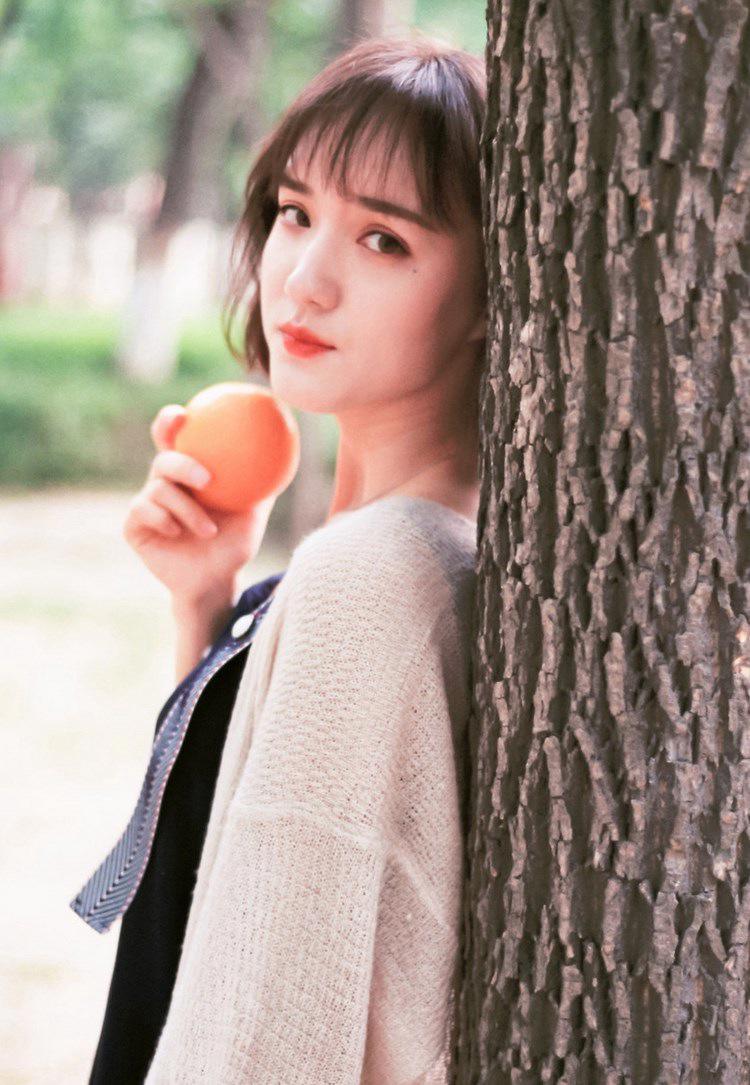 街坊口中称赞的好女人得了脏病,她成了全家凌辱的对象