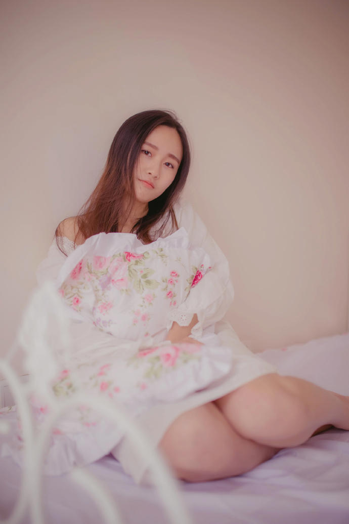 哥哥你好棒 啪啪啪啪啪啪好激烈 女裤裆凸起照片