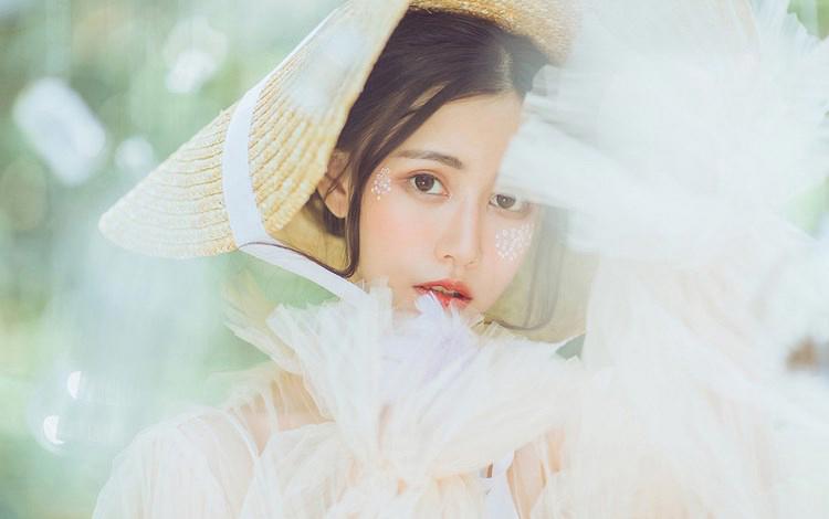 军人老公回家强行要我 他的硬挺抵上柔软疯狂冲刺