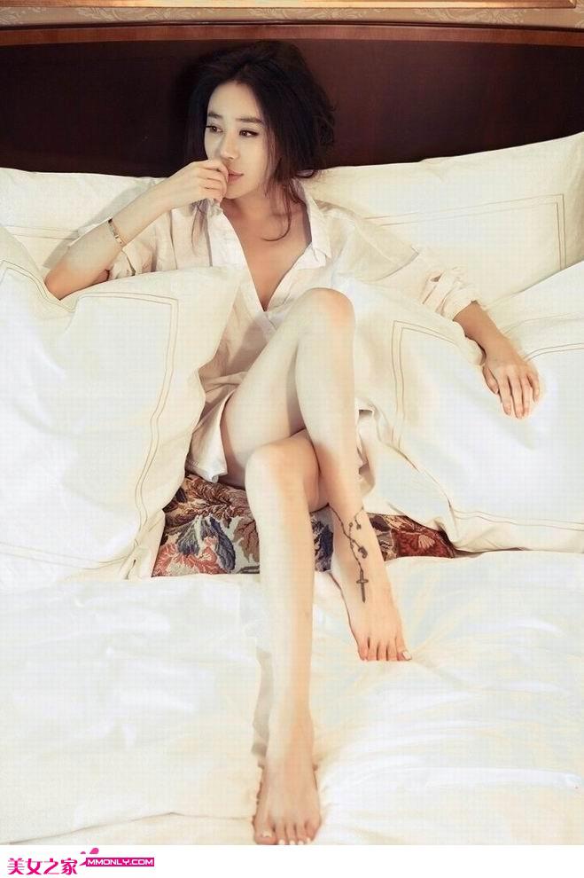 新婚夜老公与前妻旧情复燃