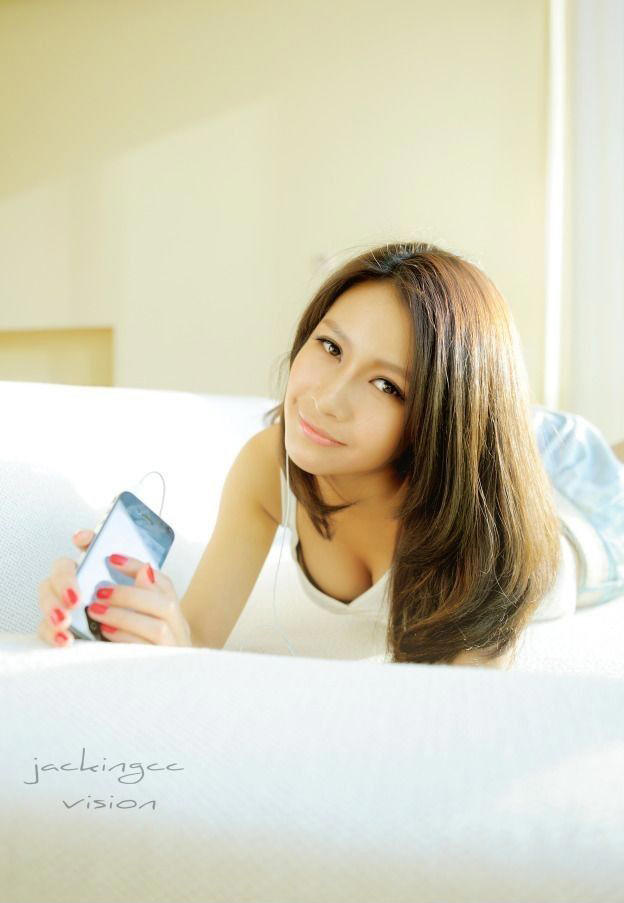 太欺负人了！丈夫当着我的面领情人进卧室（图）