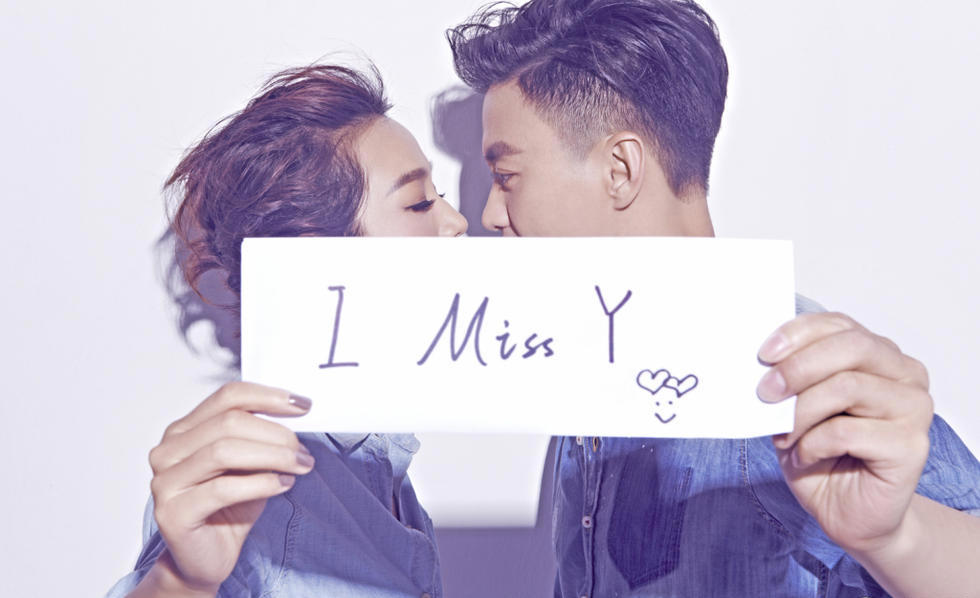 与女网友在KTV包厢里爱爱