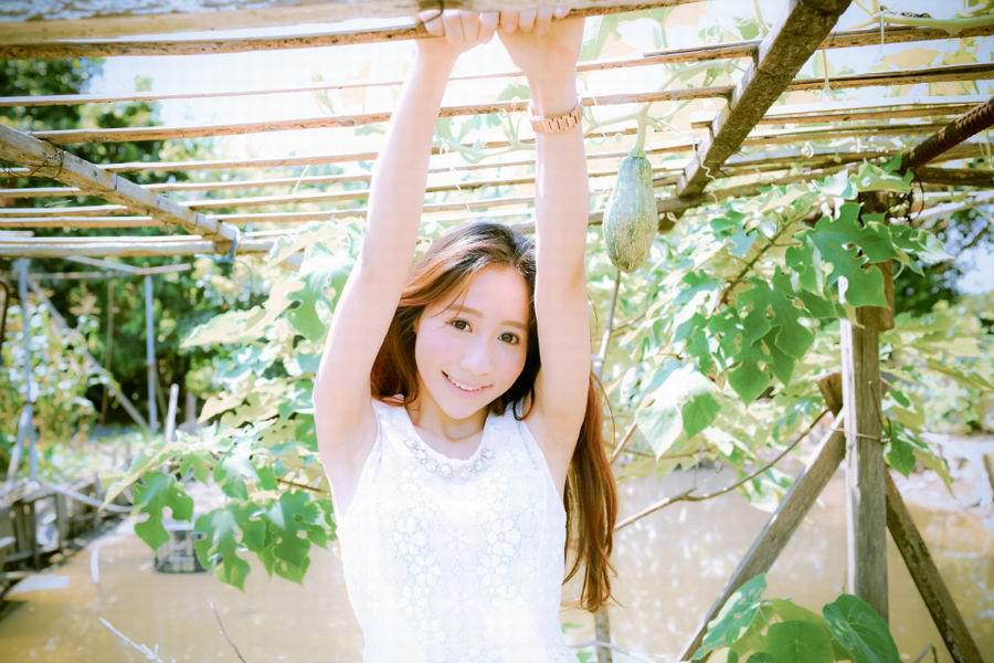 姐夫我要 看在我这么饥渴的份上就帮小树林浇下水吧