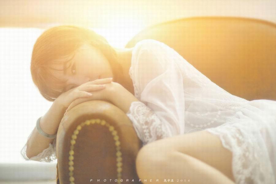忘年恋:少女爱上离异大叔的情事