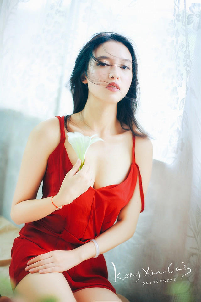 丁丁一进出6动态图 抵在镜子上疯狂律动