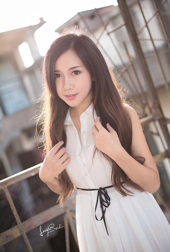 女大学生：我们都曾为他怀孕
