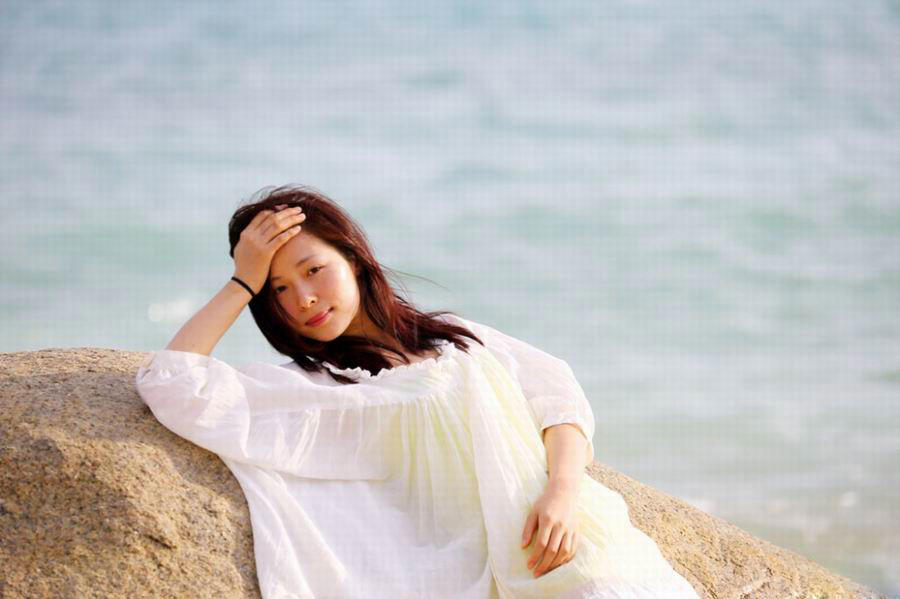 小雪小柔两大校花都要我爱 宝贝儿好深夹的太紧了