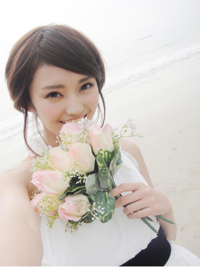 三个姐姐让我享受 我在家里下药强上姐姐 姐姐 我忍不住要进去