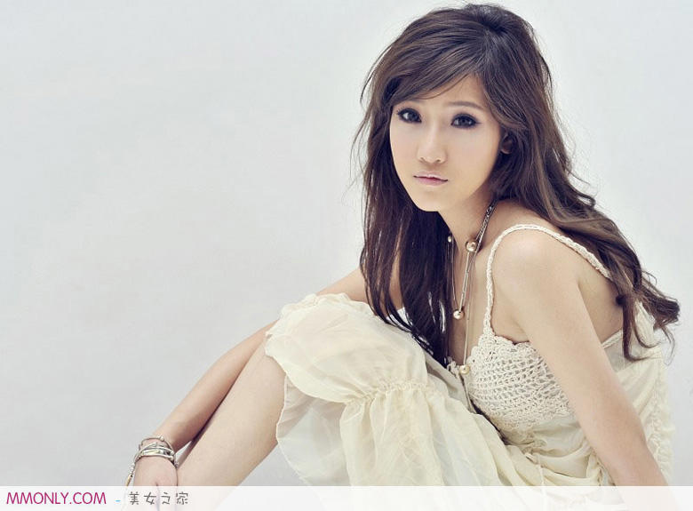 丑女入宫_民间故事