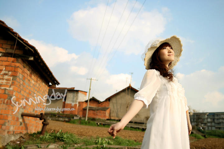 乱世淫侠 偷窥月光下哥嫂在水井边的忘我激情