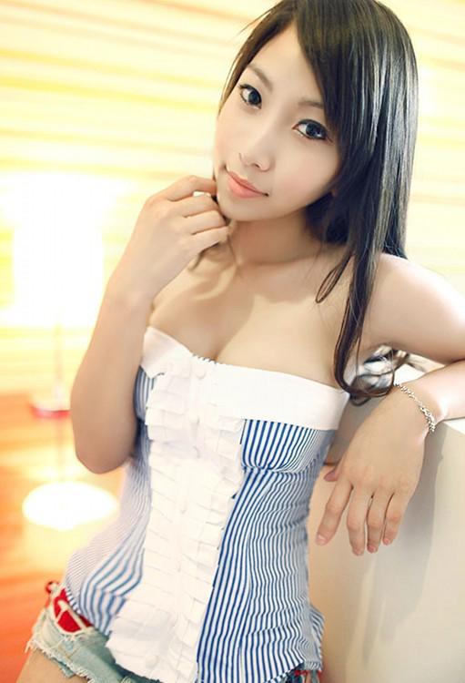 享受帅哥精油按摩与特殊服务