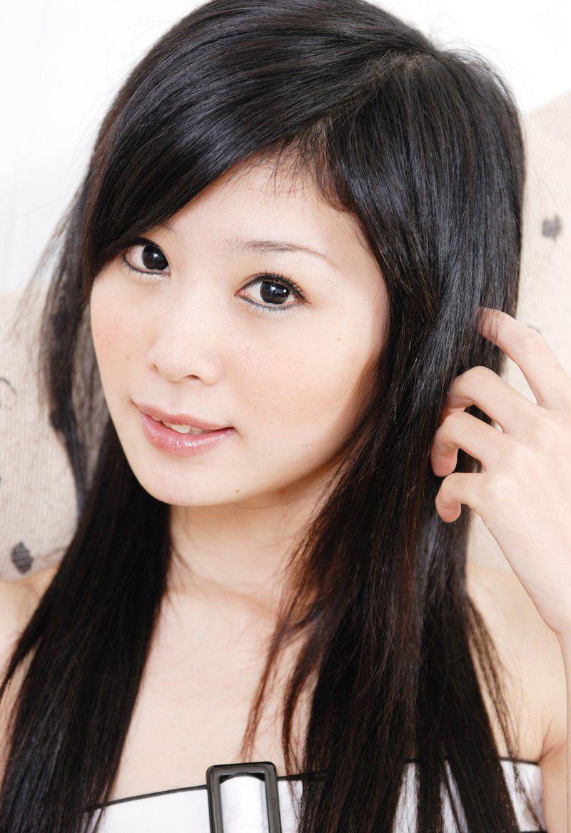 总裁校花赖上我 我险些上了校花前任的床