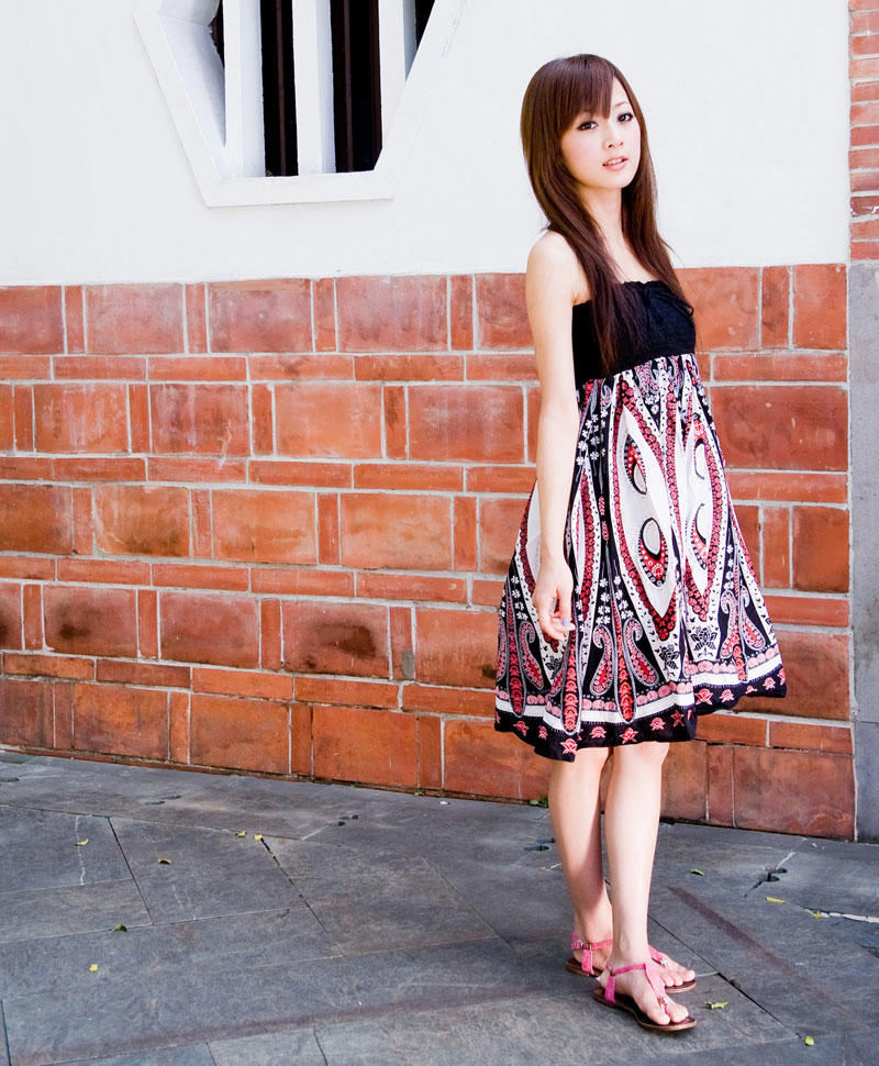 三代美女同床弄乱了被子 都怪这本小说中的情节