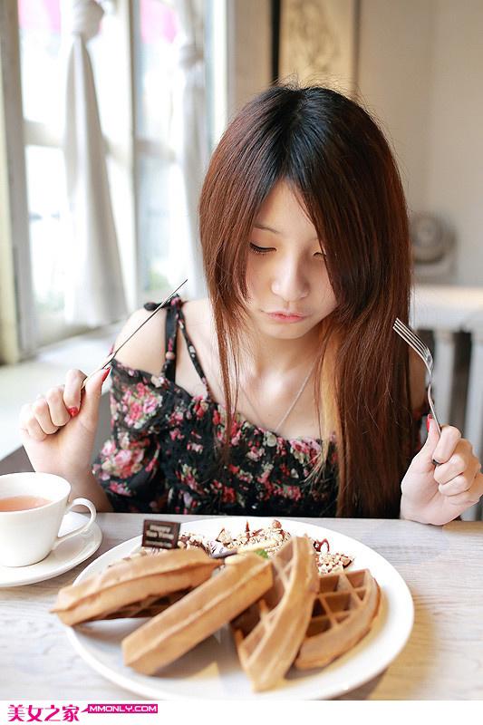 农村娃上北广：没有伞的孩子必须努力奔跑