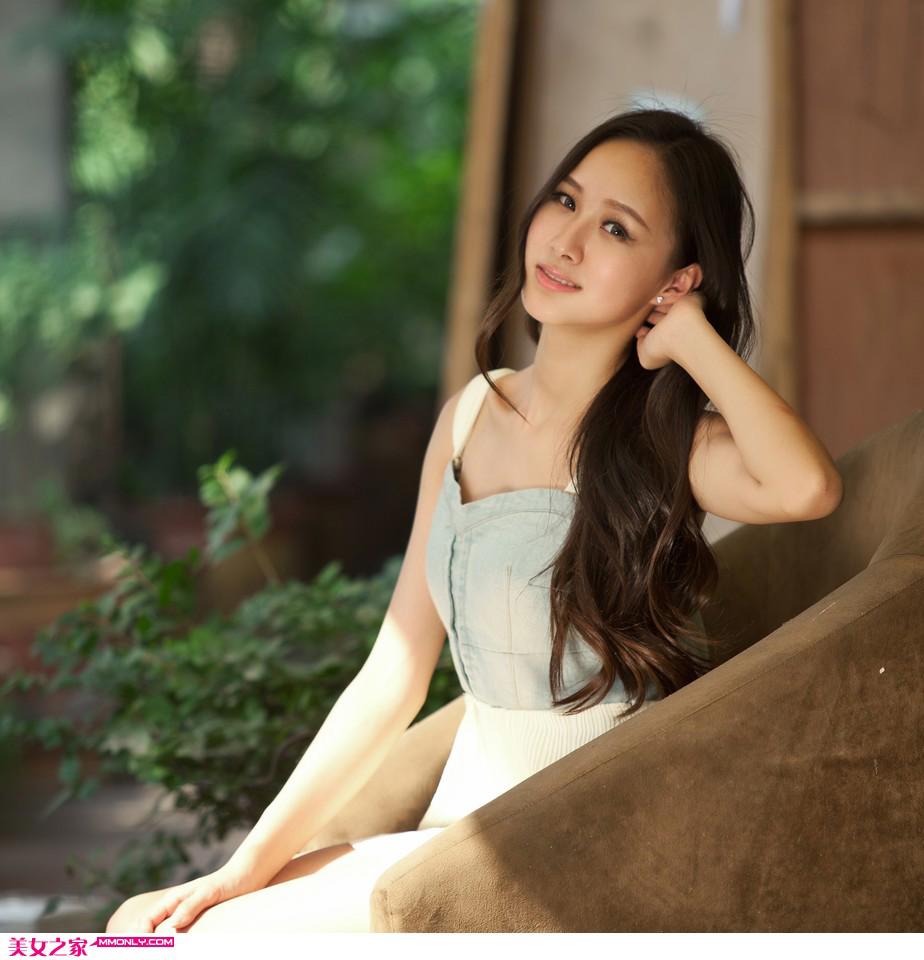 我和二个女同事大姐在郊外约会 我和同事大姐在车上的故事