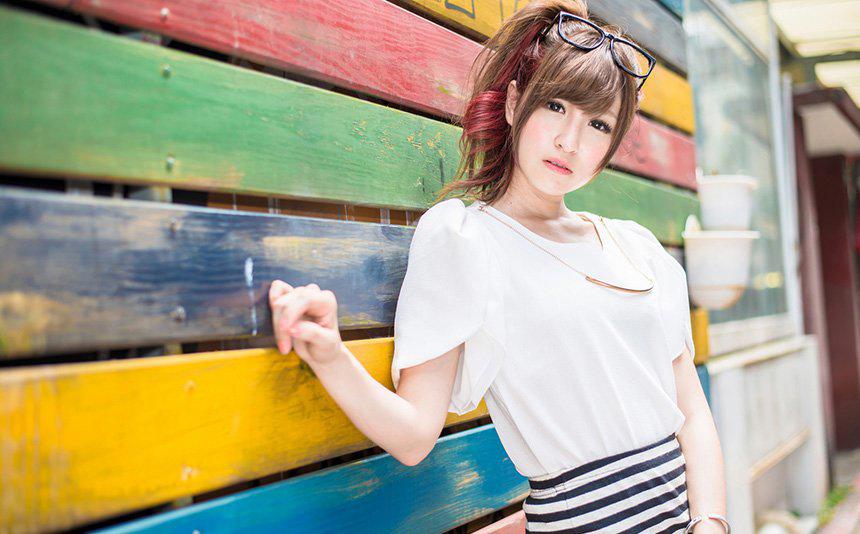 女友也沉迷网游 游戏里找了老公不理我