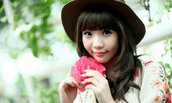 我与漂亮学妹的情感往事经历