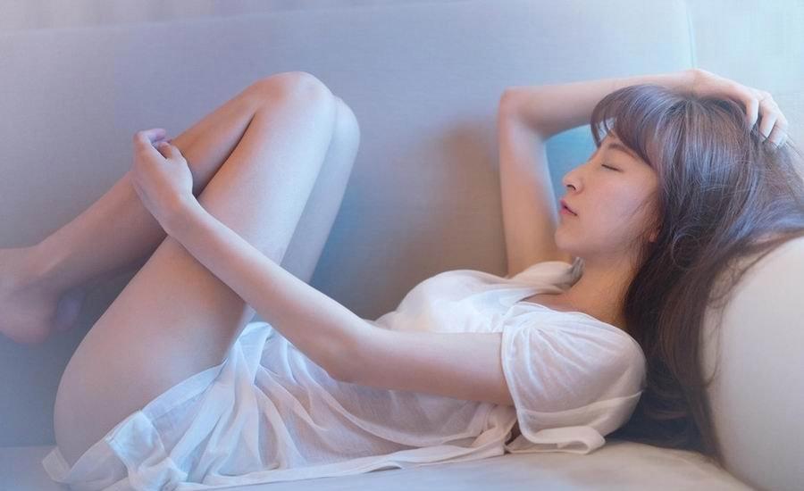 在他床上的一条女人蕾丝内裤，让我绝了结婚的心思