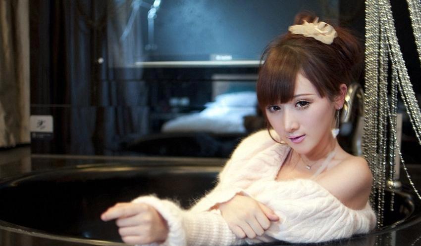 血沁玉_灵异故事