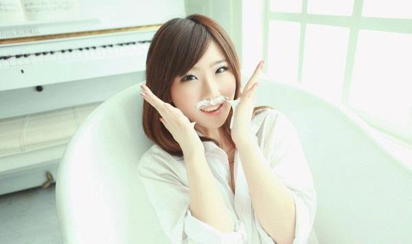 撞见公婆大白天在车里亲热