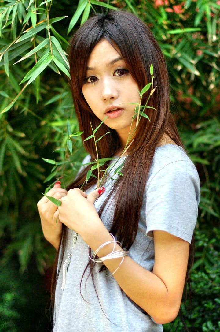 【图】工棚里的原始欲望 他们眼神不停地瞟我身体