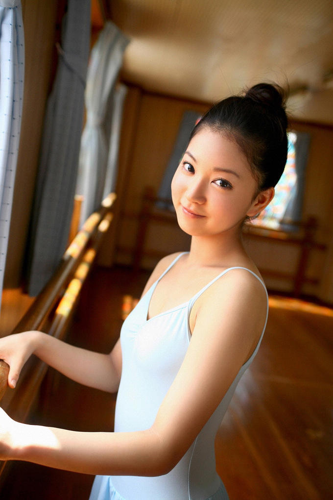 午夜鬼故事:柳树上的女鬼_灵异故事