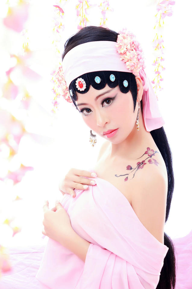 渣男让两任女友怀孕还想祸害我